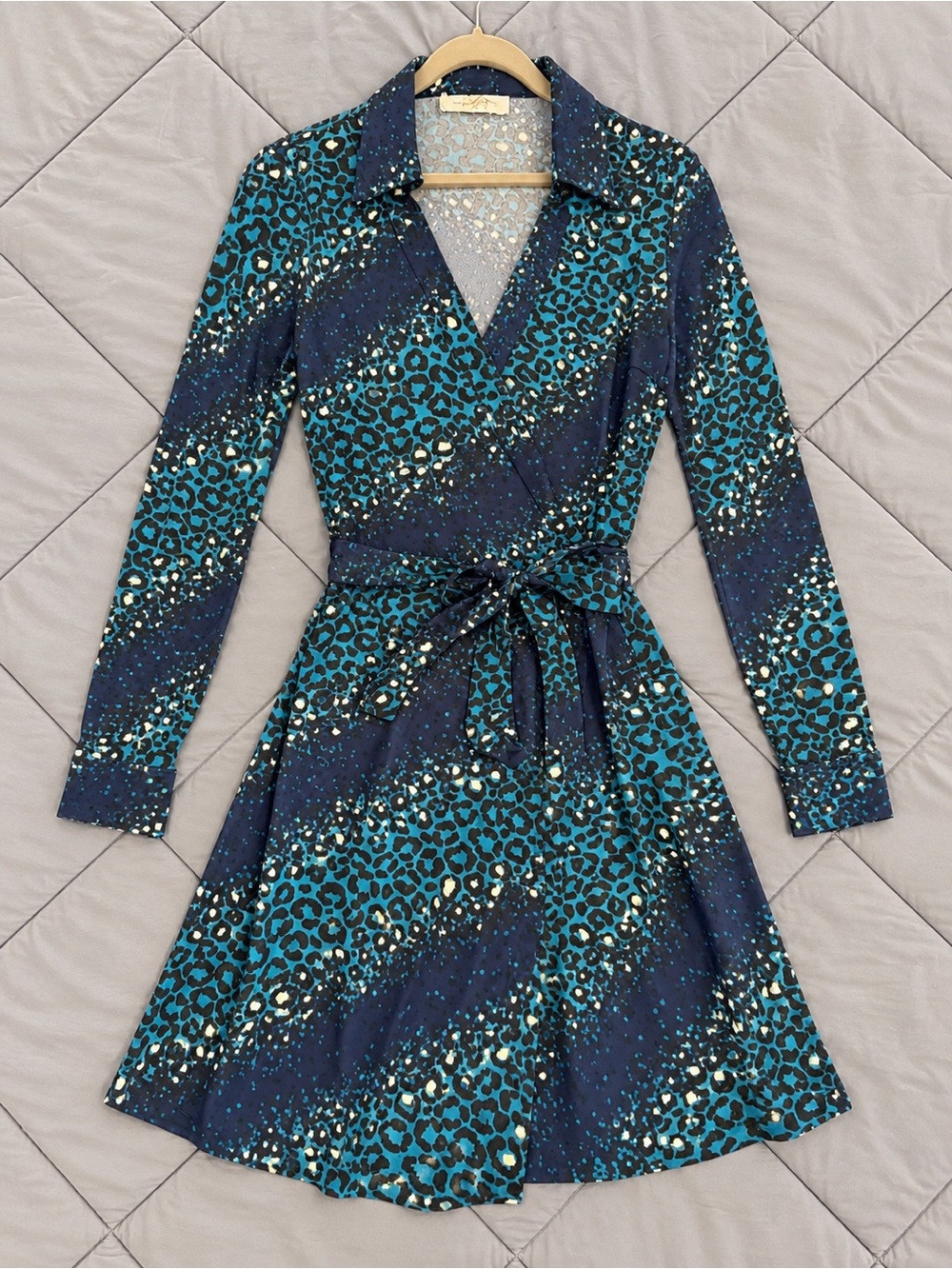 JB by Julie Brown Teal & Navy Leopard Wrap Dress, Size S
